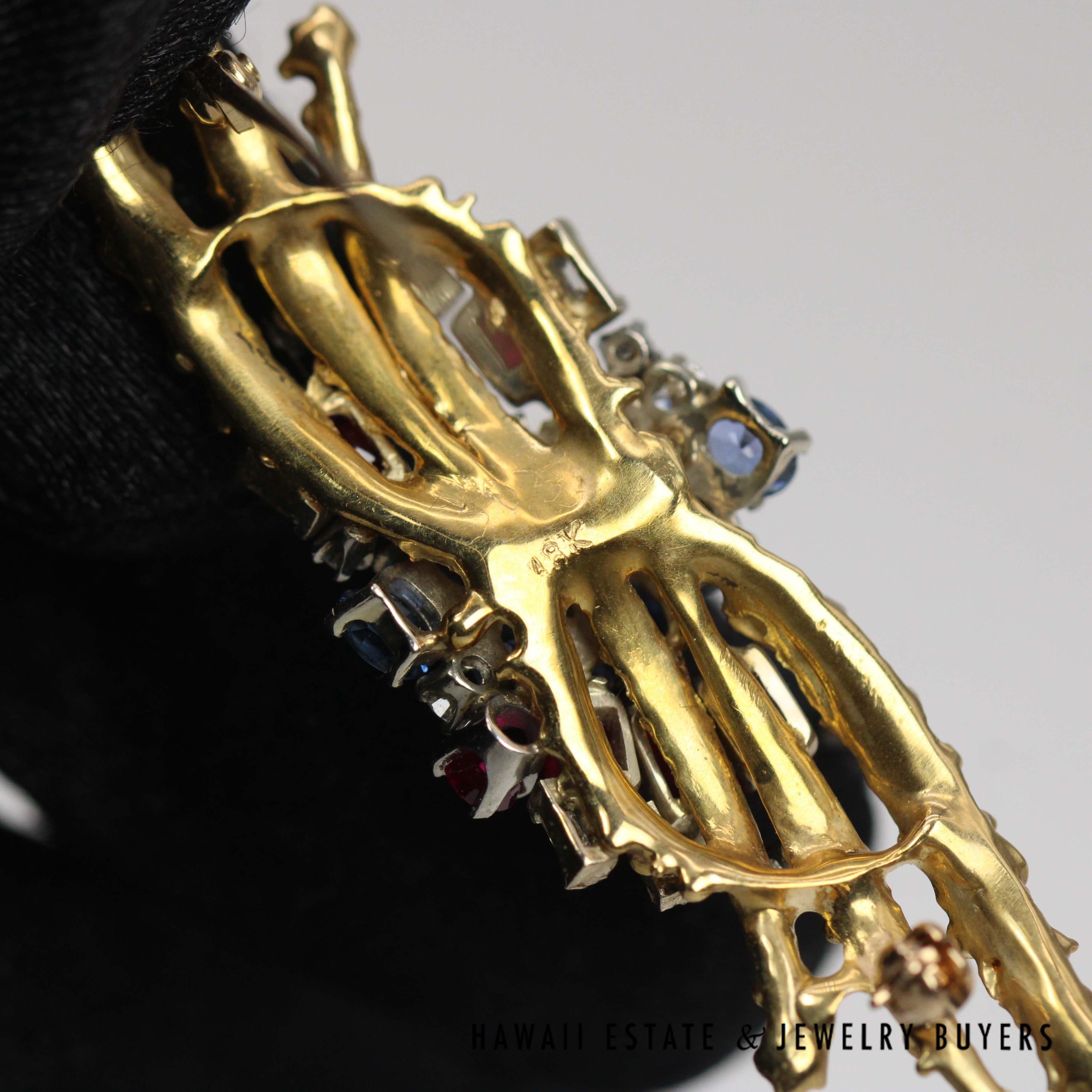 0.40ctw Diamond 0.40ctw Ruby 1.25ctw Sapphire 18k Yellow Gold Brooch 63x17mm, 11g - Image 2